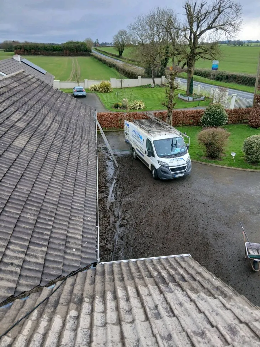 All class steam cleaning and garden.
Front of - Image 2