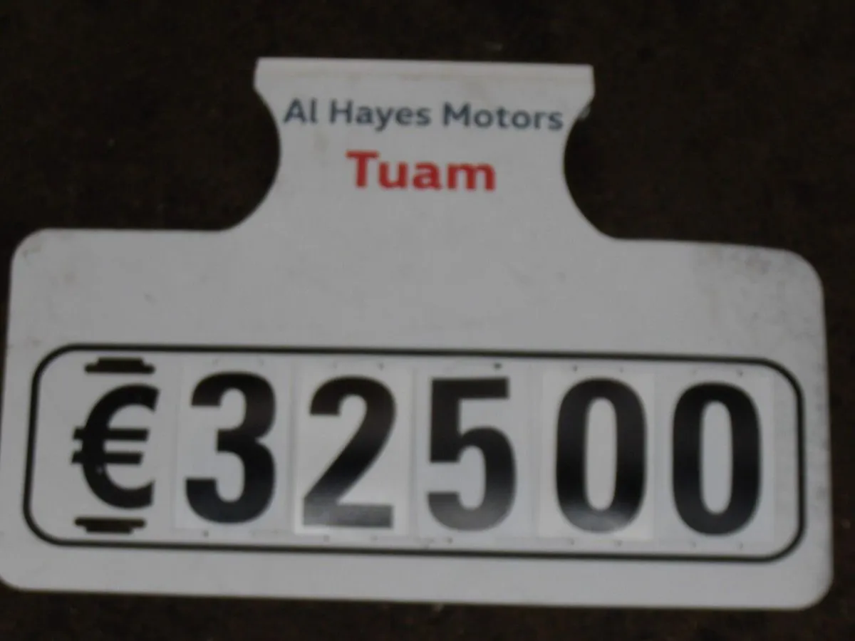 Volkswagen Transporter TRENDLINE T6 28 PVS T TDI 1 - Image 3