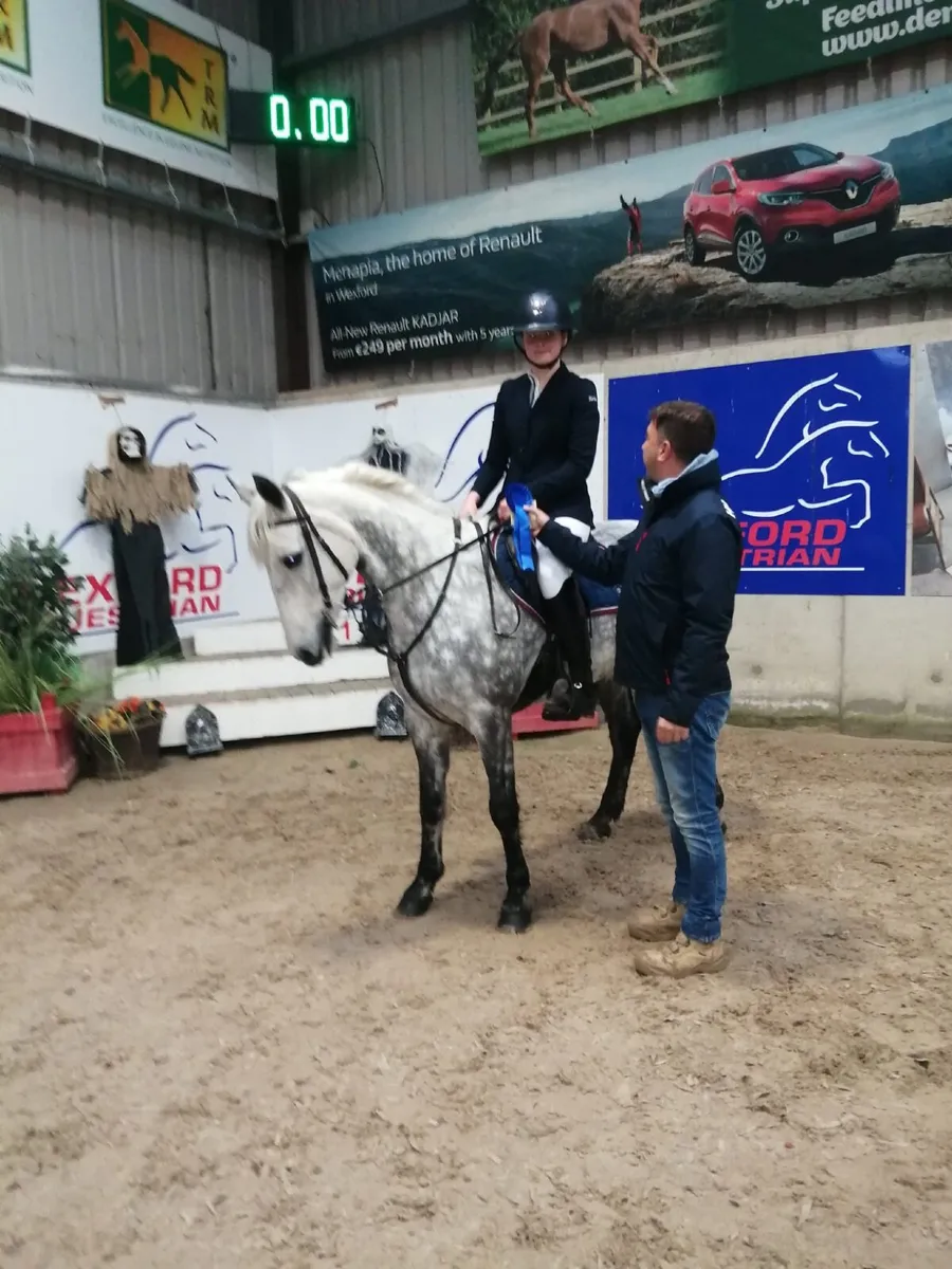 148 full Connie, all rounder, SJI - Image 1