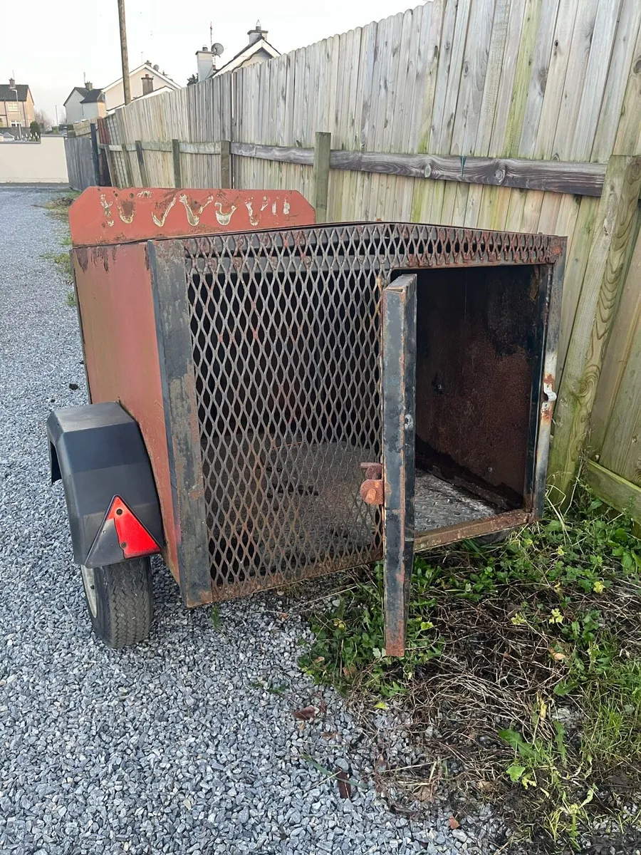 Dog trailer - Image 1