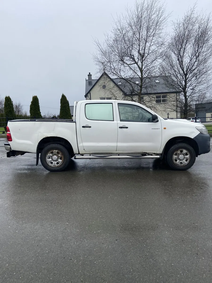 Selection of Toyota Hilux's - Image 3