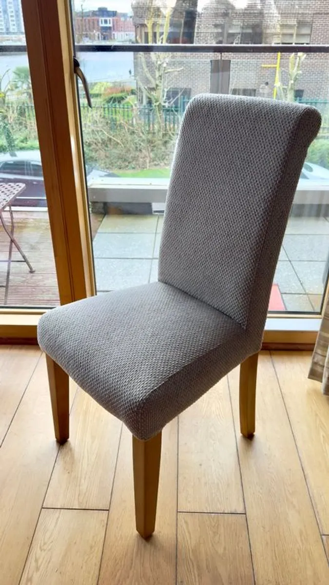 Dining chairs - Image 1