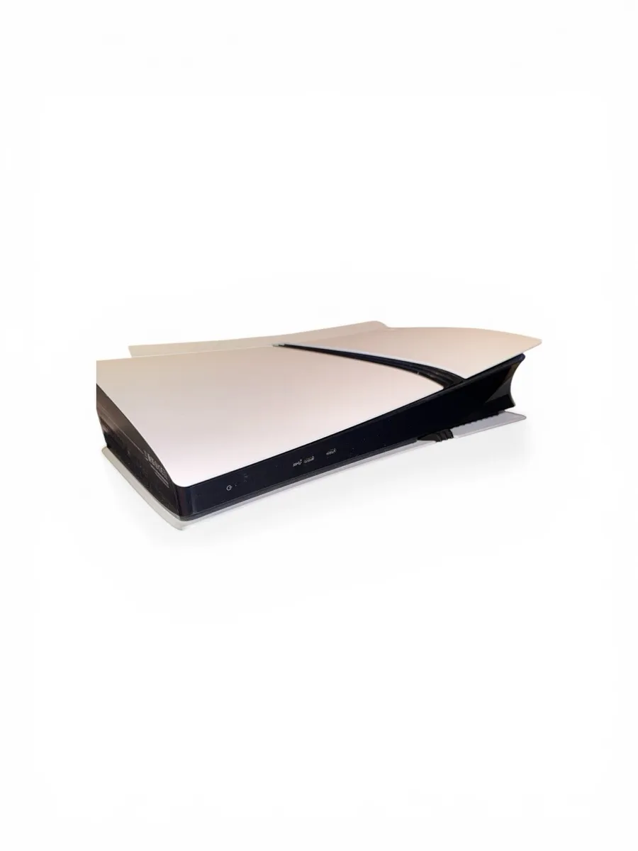 Ps5 Pro BRAND NEW IMMACULATE CONDITION - Image 4