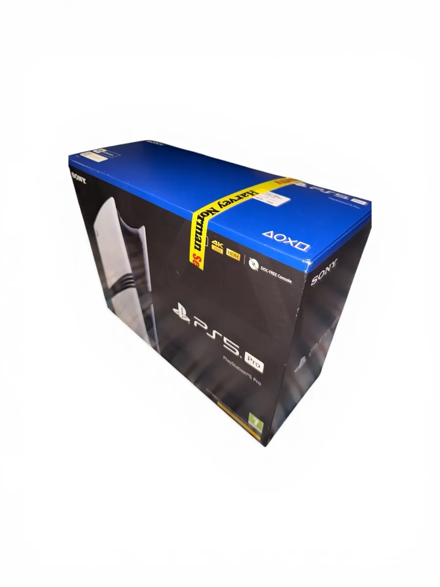 Ps5 Pro BRAND NEW IMMACULATE CONDITION - Image 2