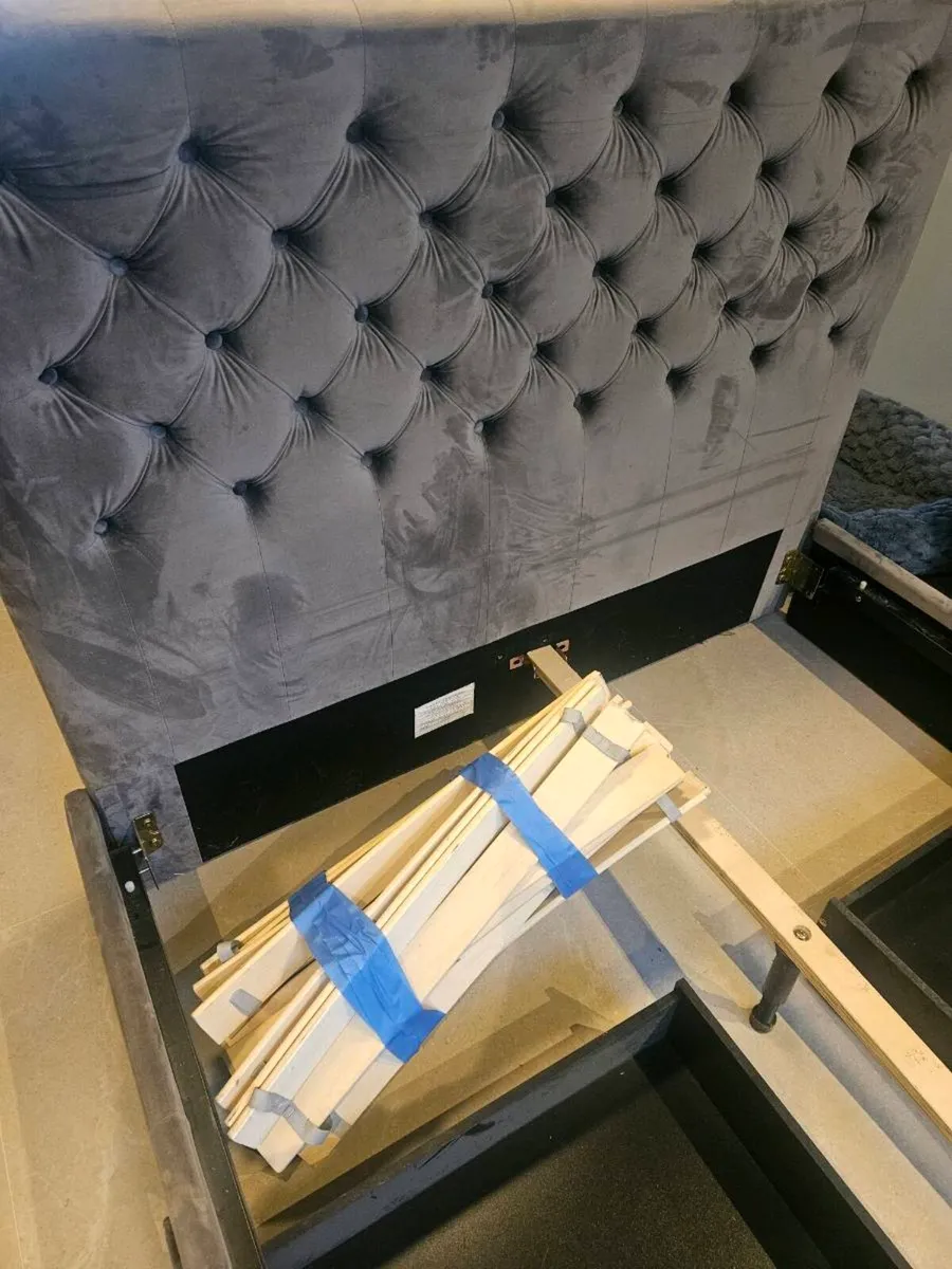 Double bed frame with mattress - Image 4