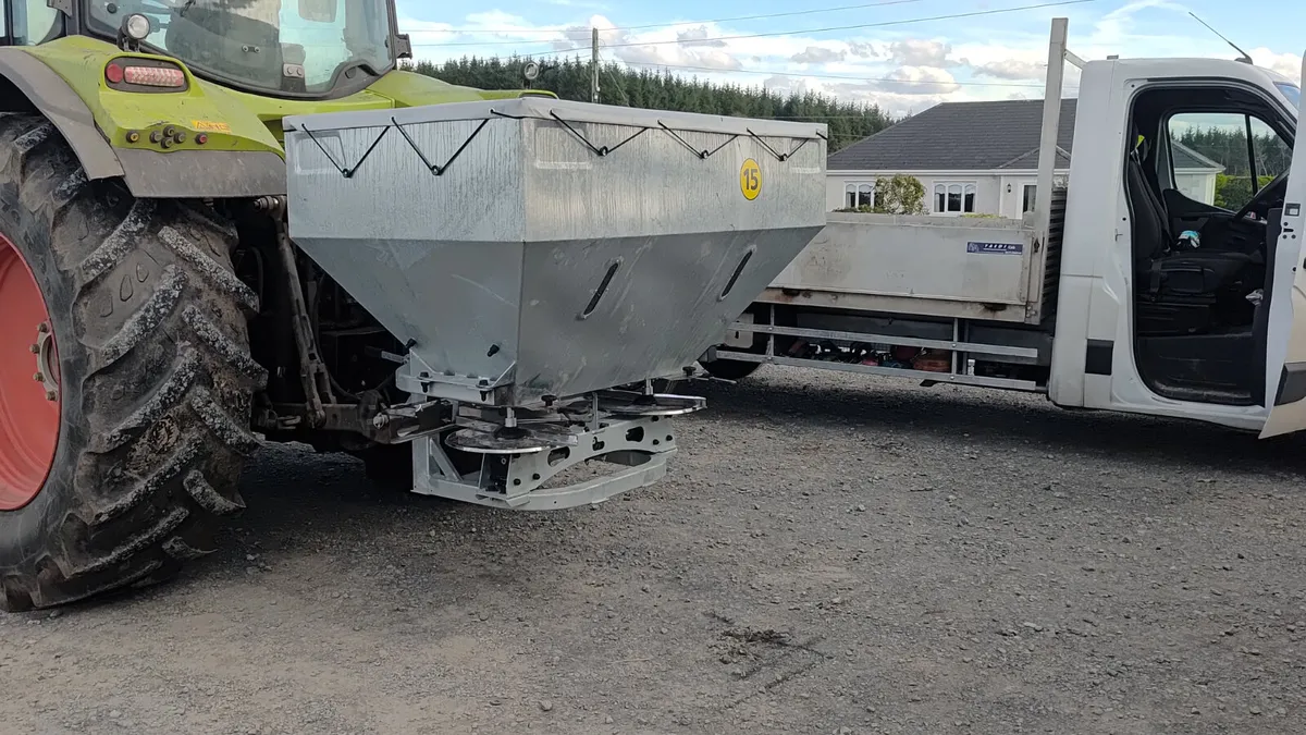 Fertiliser spreader Tolmet - Image 3