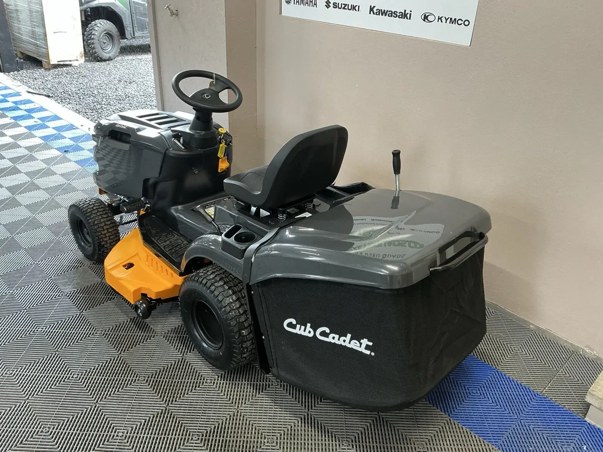 Cub cadet ride on mowers - Image 2
