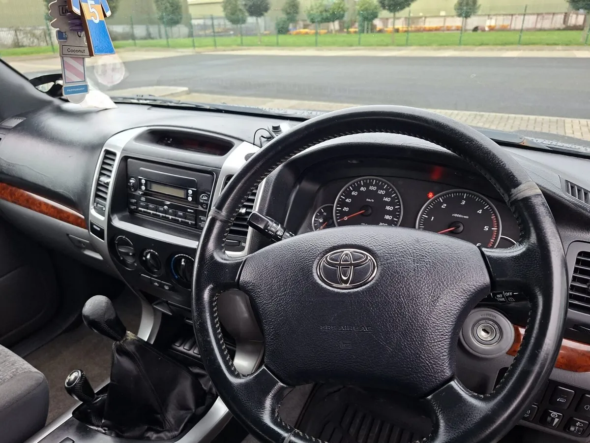 Toyota Landcruiser - Image 4