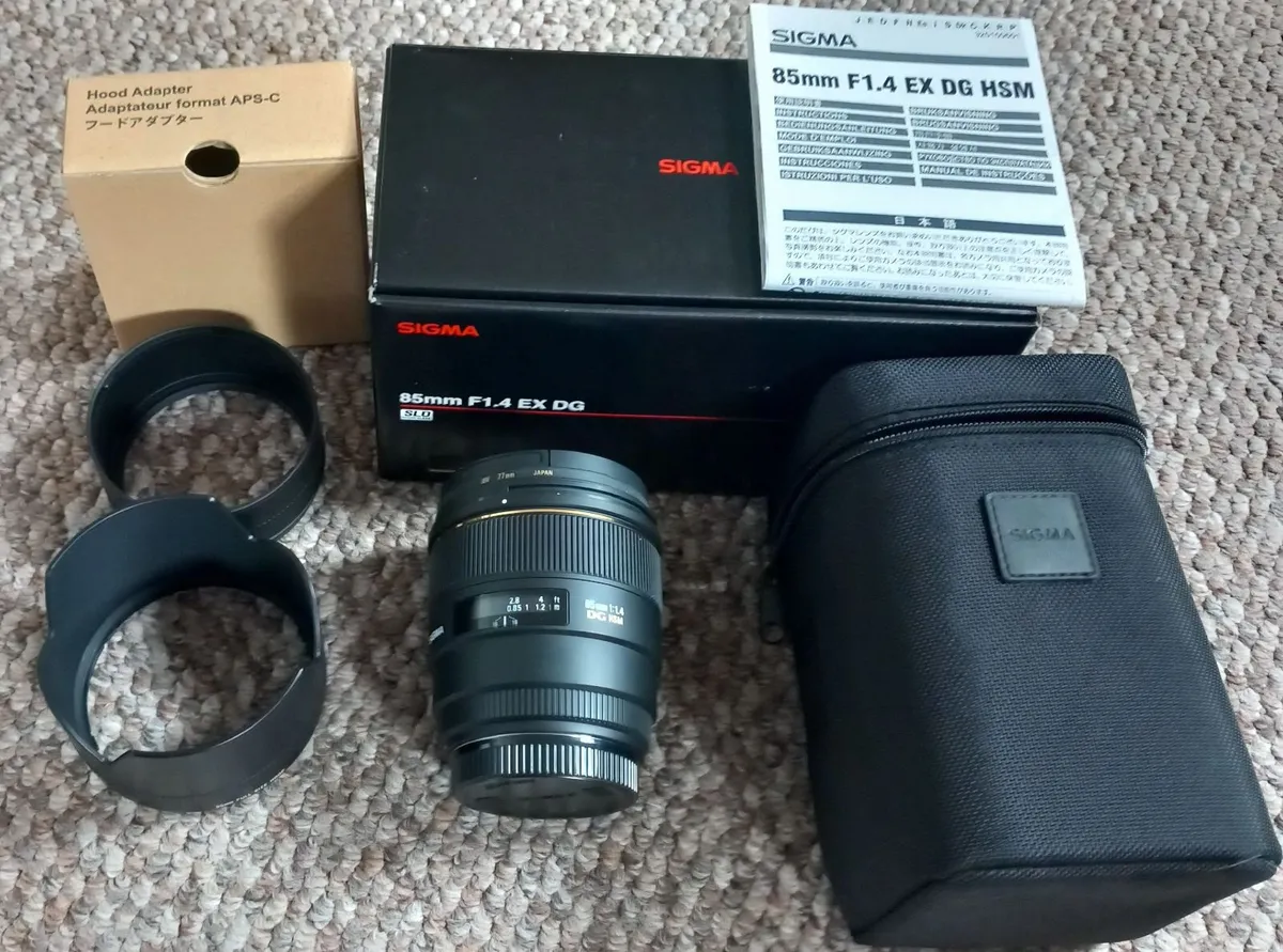 Sigma 85mm F/1.4 EX DG HSM Lens - Image 1