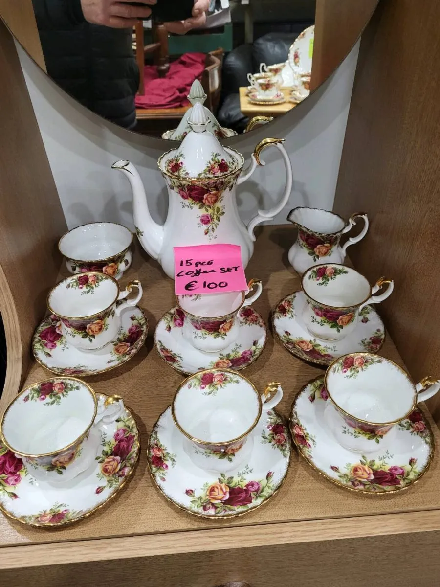 Royal Albert old country Roses - Image 1