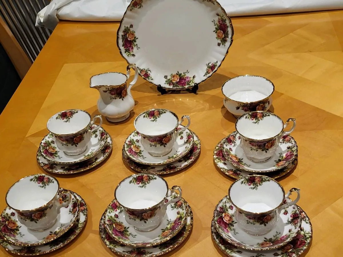 Royal Albert old country Roses - Image 2