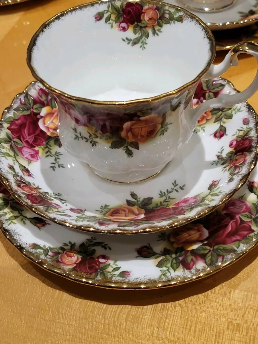 Royal Albert old country Roses - Image 3