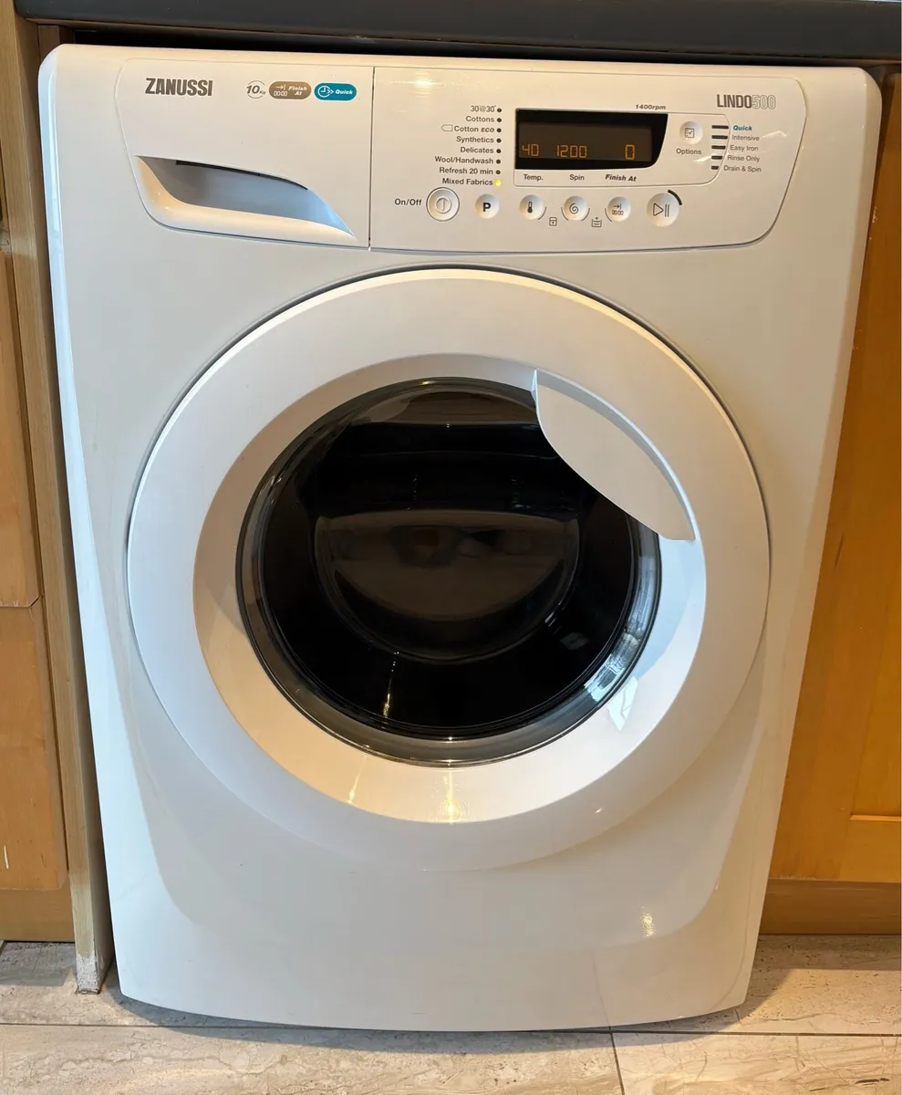 Washing machine Zanussi 10kg - Image 1