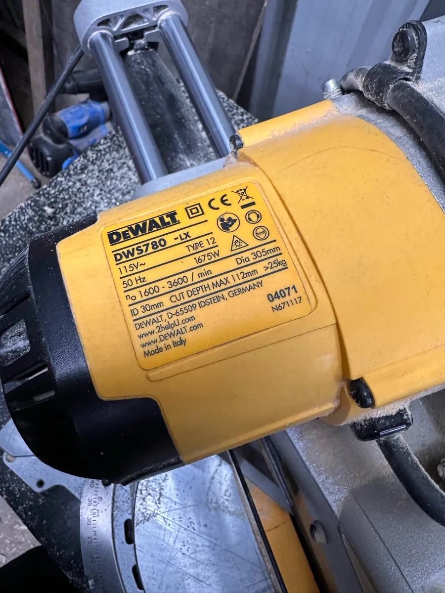 Dewalt mitre saw - Image 3