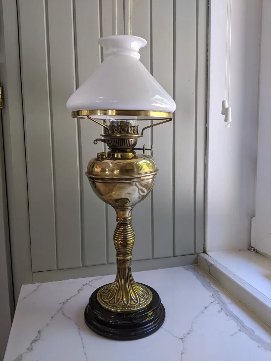 Victorian Oil Lamp - Image 2