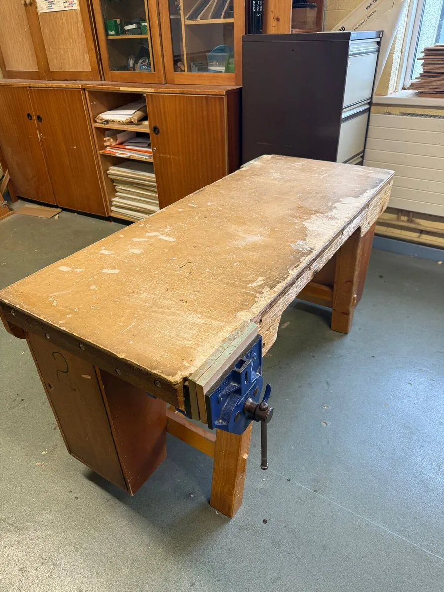 Woodwork bench - Image 1