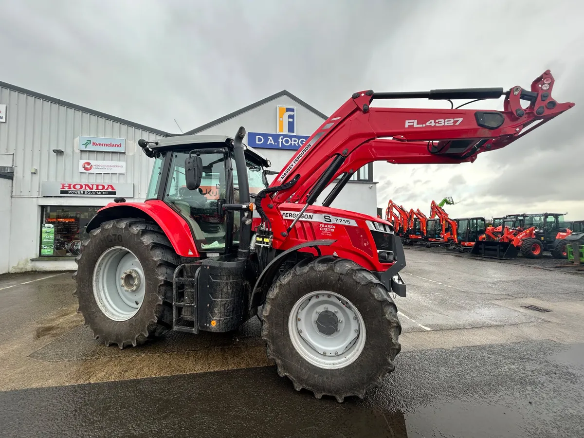 2021 Massey Ferguson 7715s - Image 2