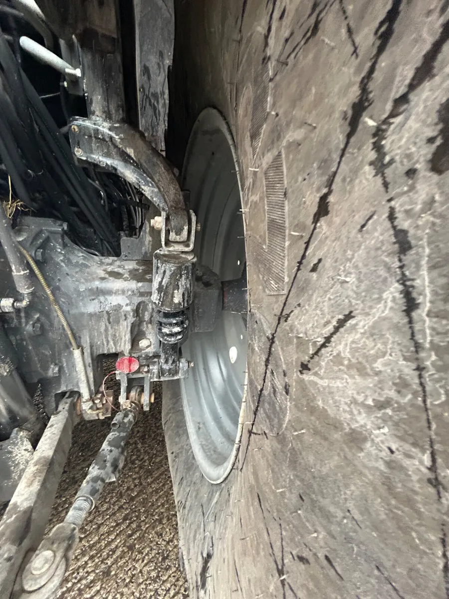 2021 Massey Ferguson 7715s - Image 4