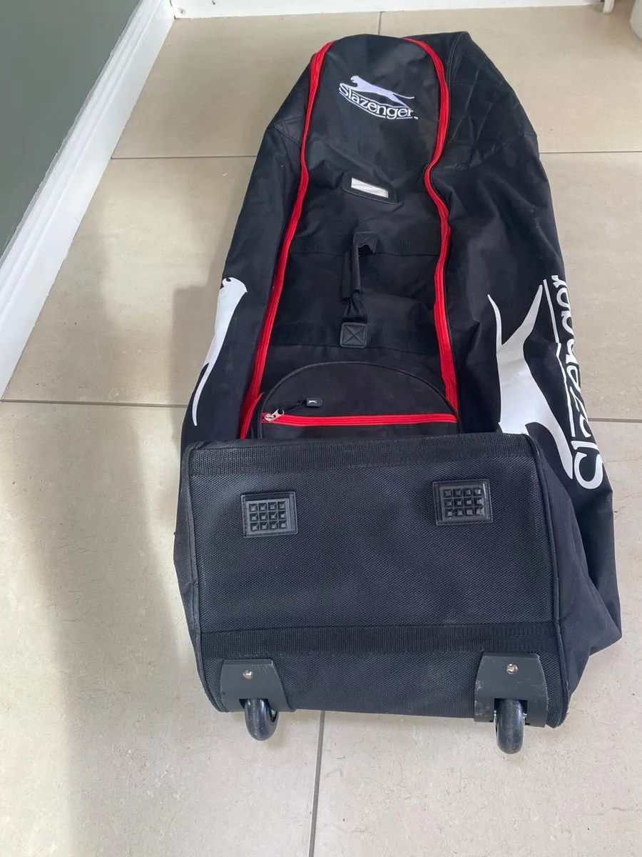 Golf travel bag - Image 1