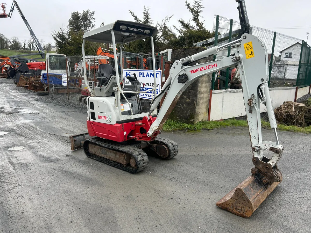 Year 2022 Takeuchi TB217R - Image 4