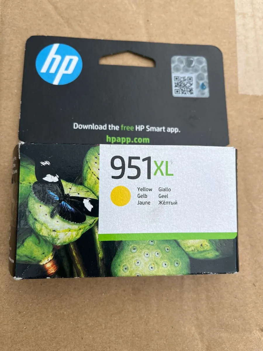 HP 951XL High Yield Yellow Original Ink Cartridge - Image 1
