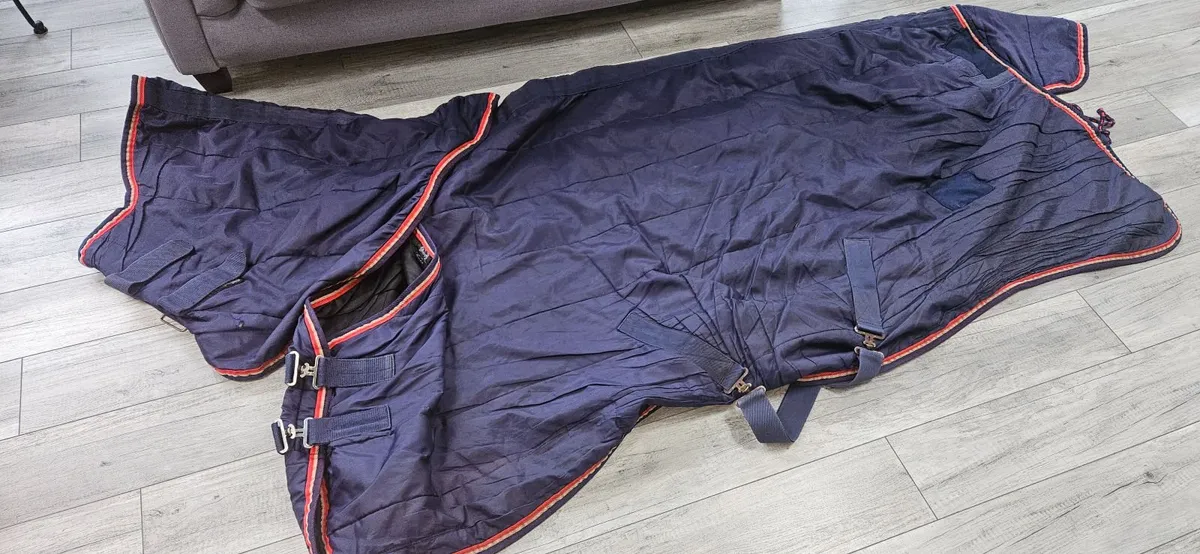 horse bridals and rugs - Image 4