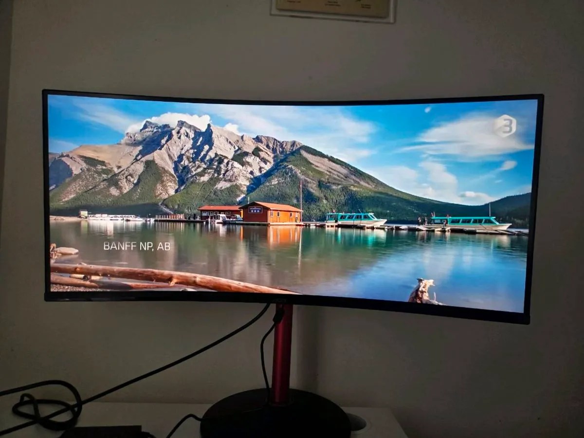 Acer 34” Curved Gaming Monitor (XZ342CU) - Image 3