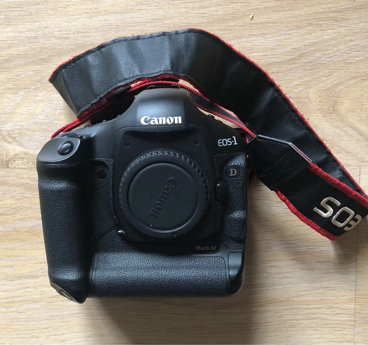 Canon EOS 1D mk4 - Image 1