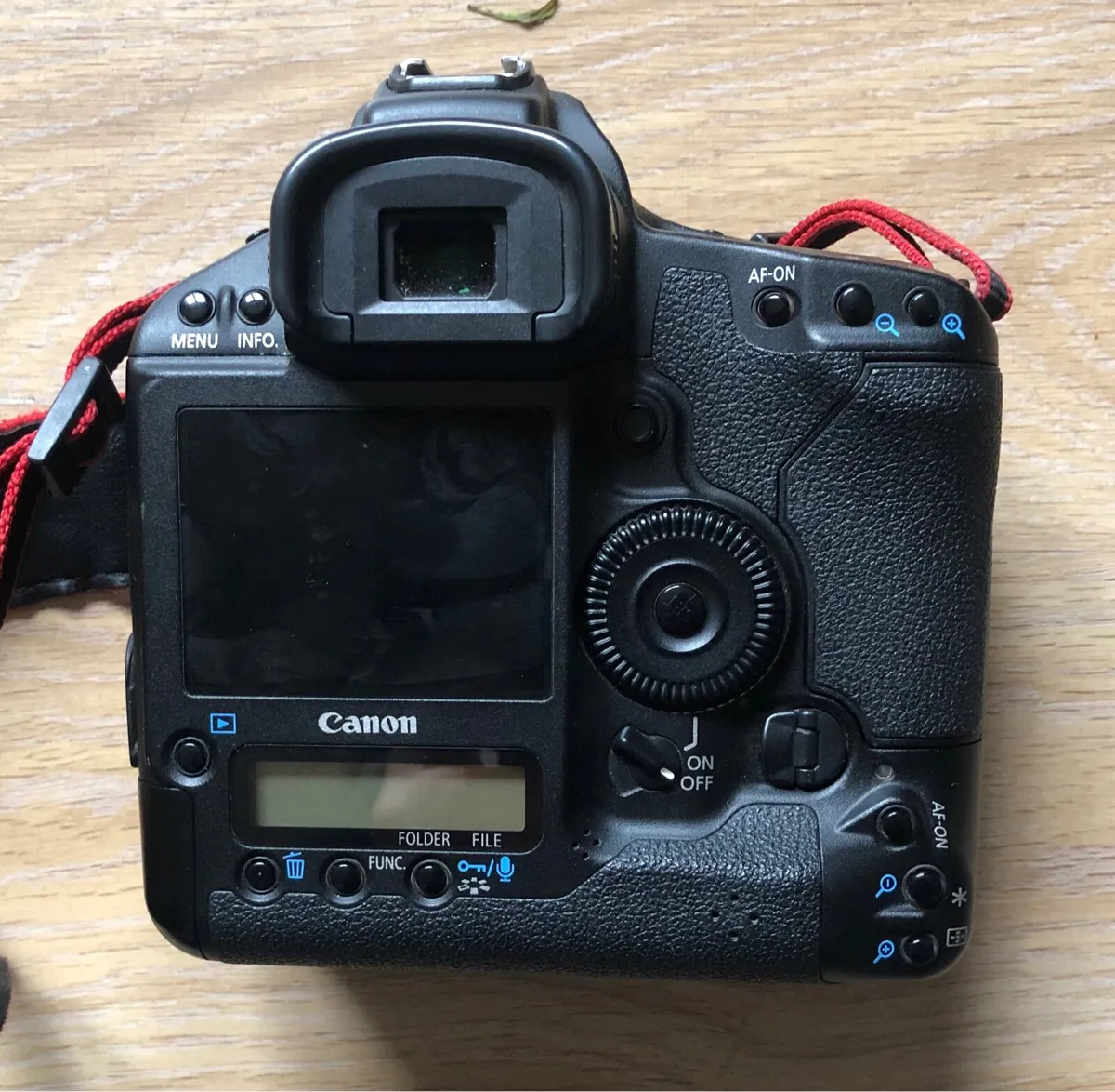 Canon EOS 1D mk4 - Image 4