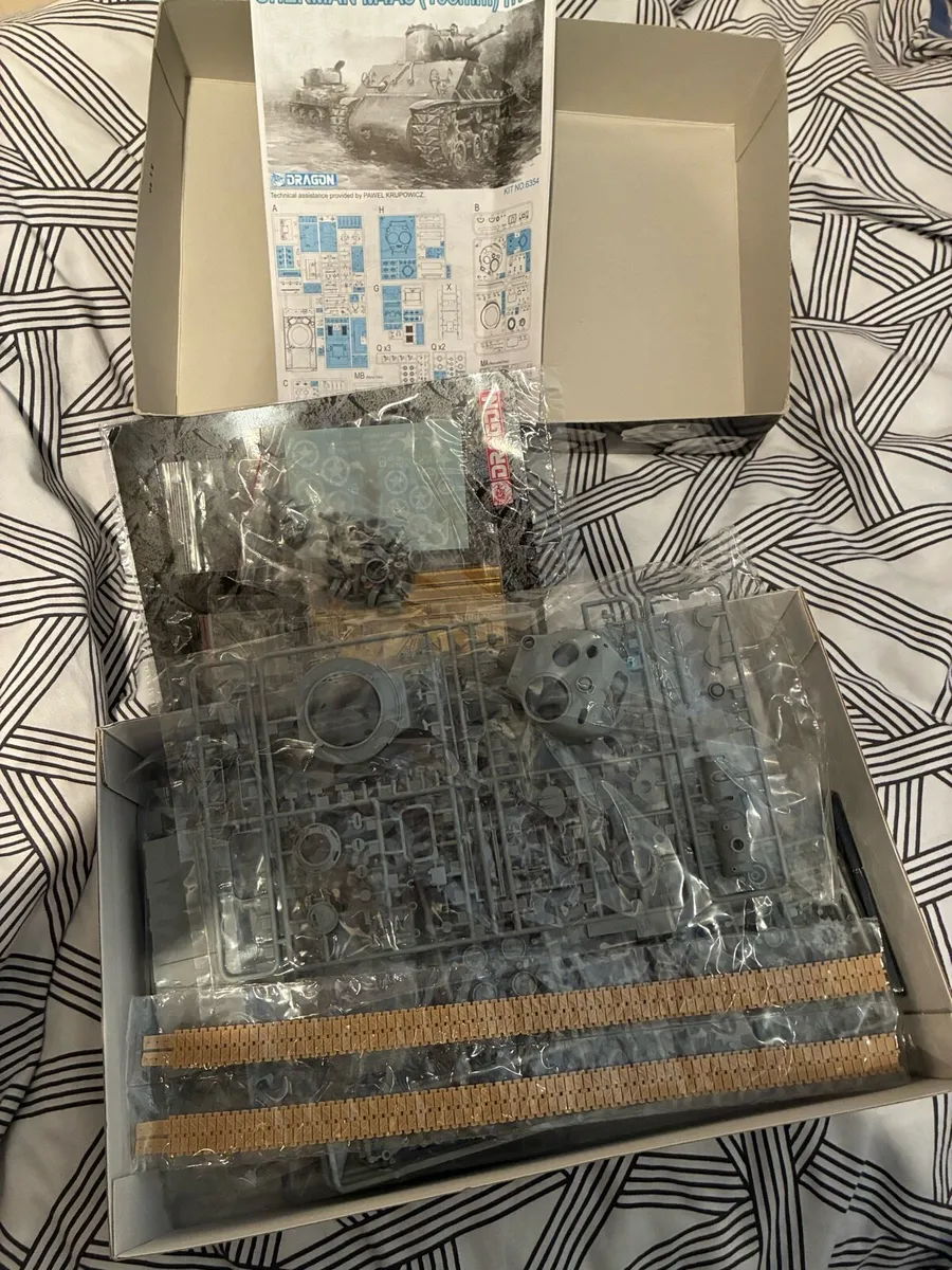 Military model kits - Image 4