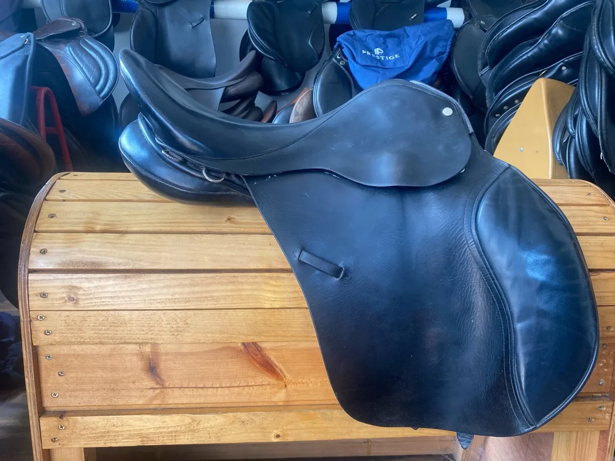 16.5 black Leather pony saddle - Image 3