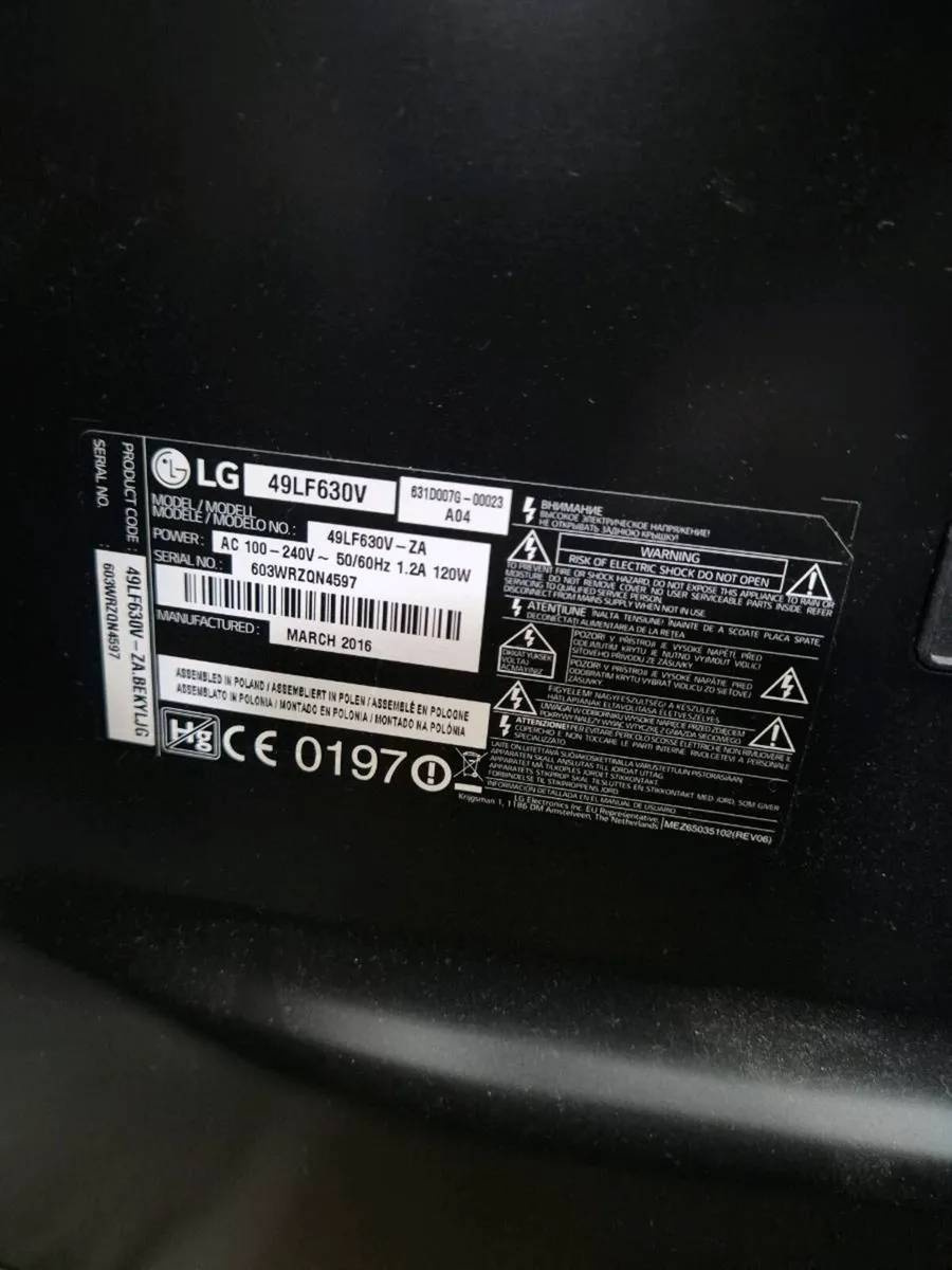 LG Smart TV - 49 inch - Image 2