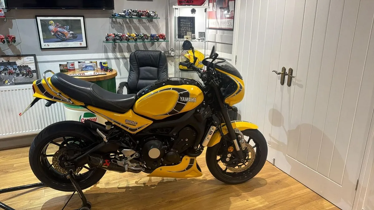 2021 YAMAHA XSR 900 - Image 1