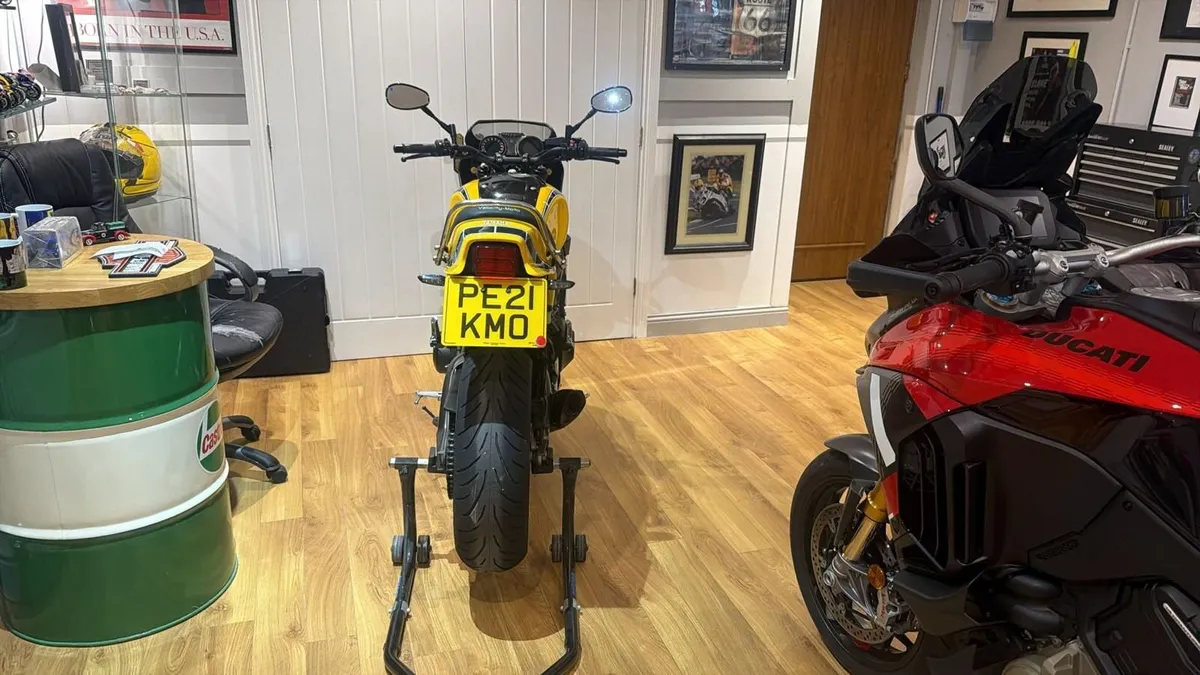 2021 YAMAHA XSR 900 - Image 4