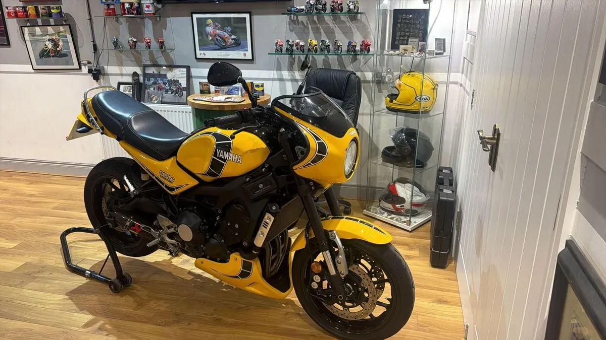 2021 YAMAHA XSR 900 - Image 2