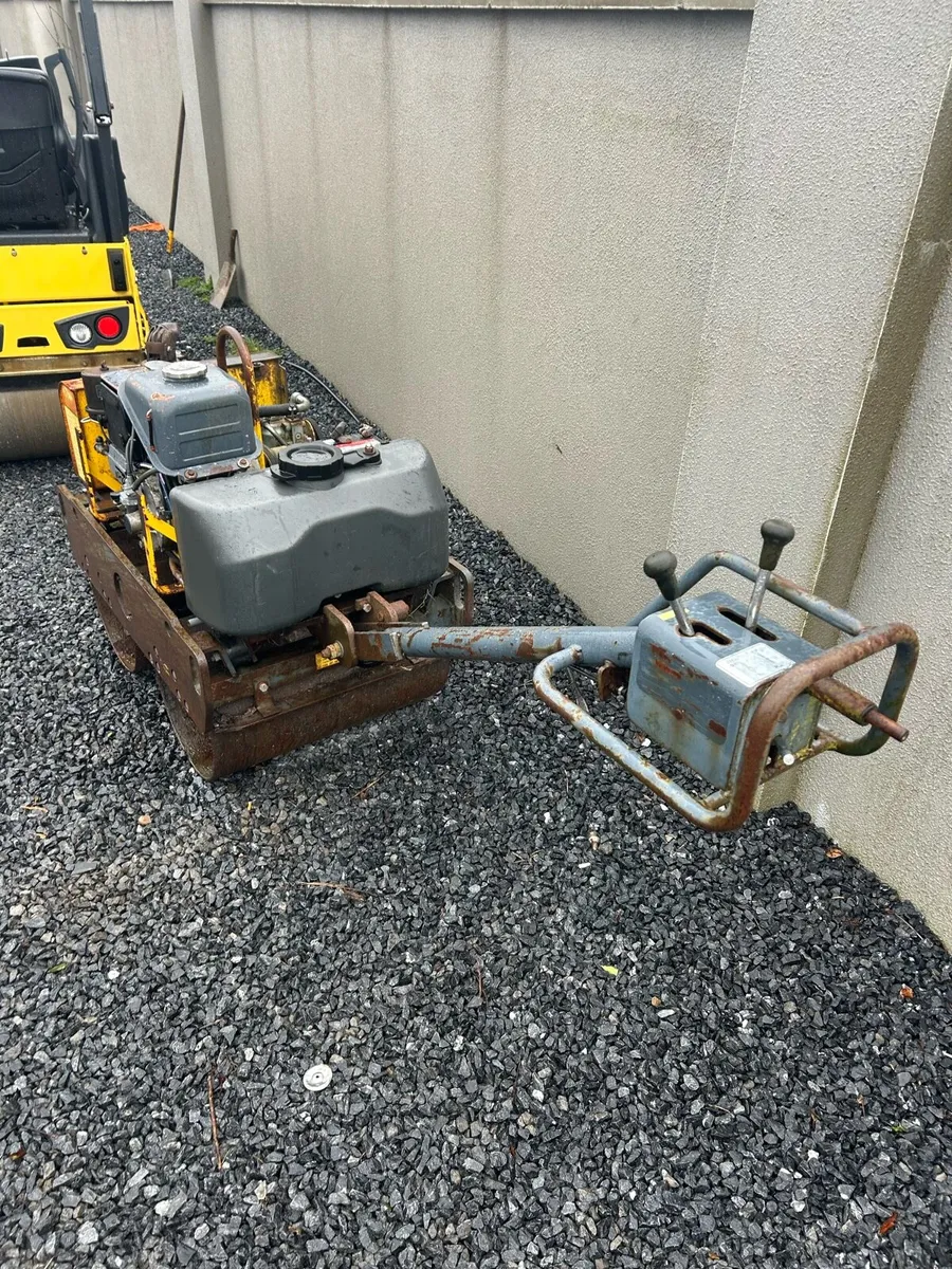 vibrating roller - Image 2