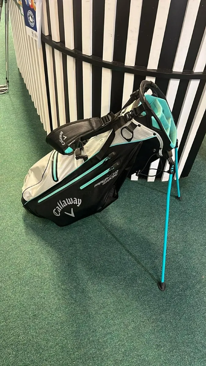 Callaway Hyperdry Standbag Second Hand Only €149 - Image 1