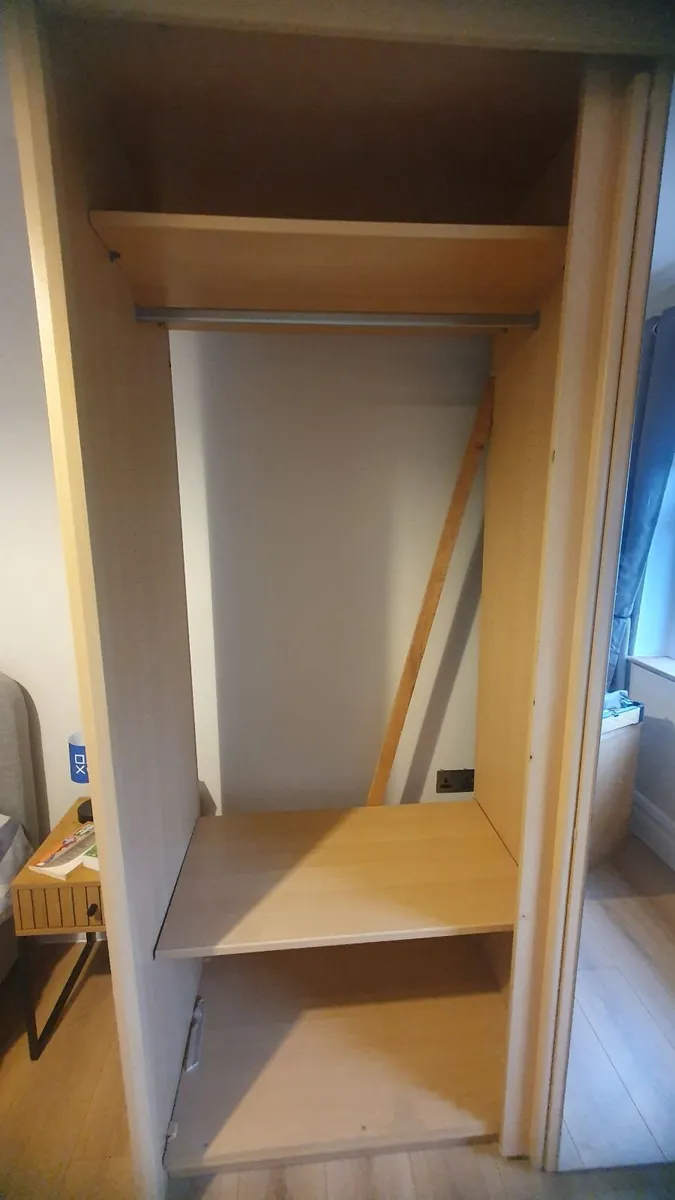 Mirrored Sliding Wardrobe - Image 2