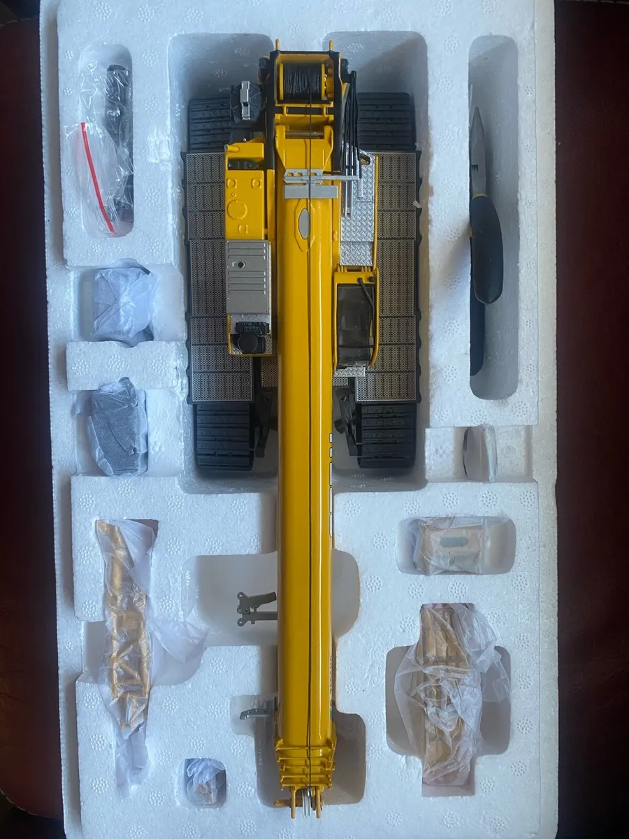 1.50 scale trucks - Image 3