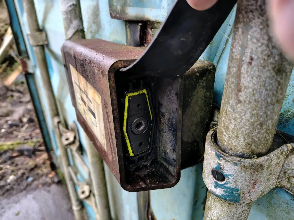 20ft Storage Shipping Container for Sale - Image 2