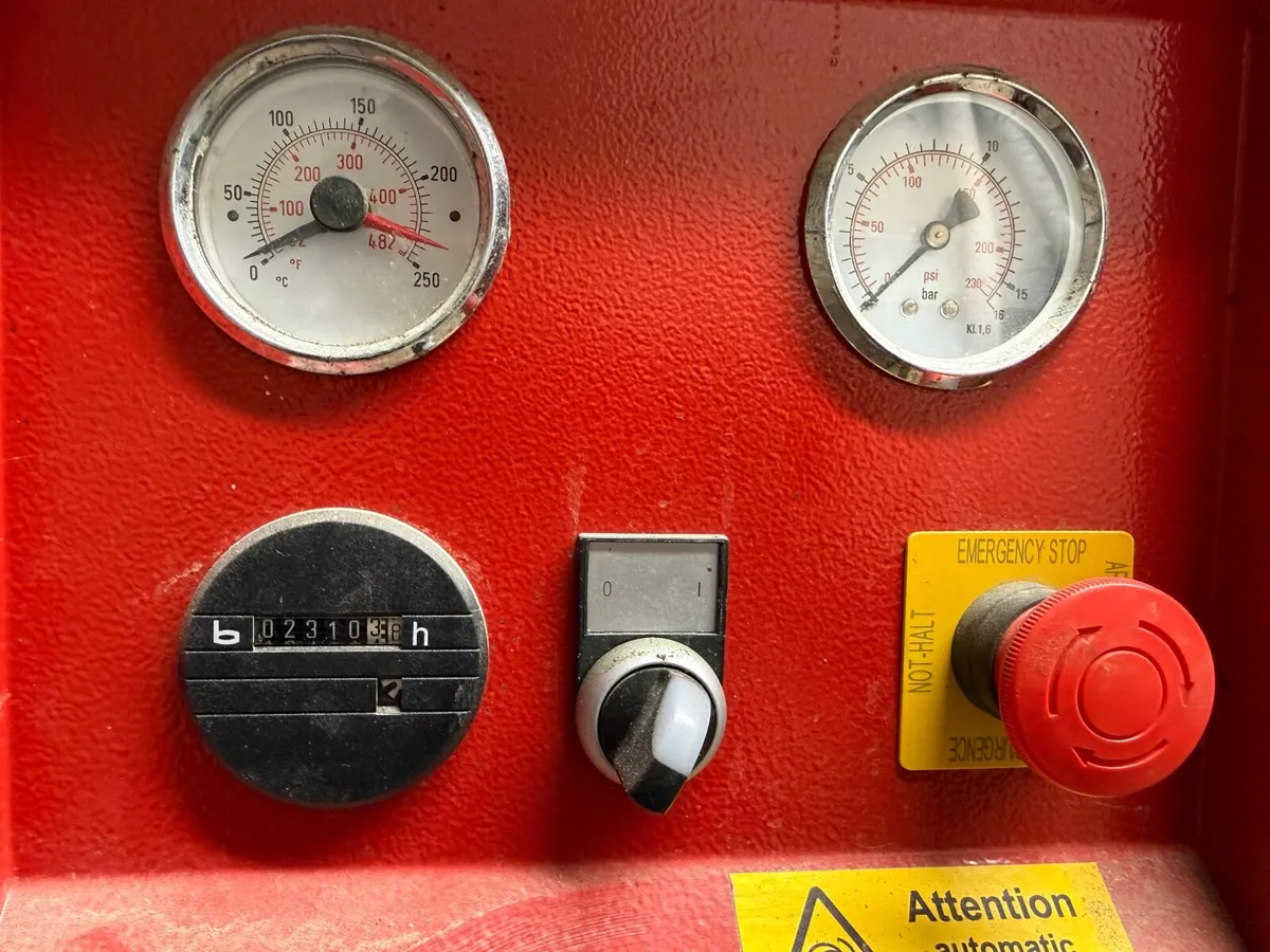 Renner Oil Free Air Compressor - Image 4