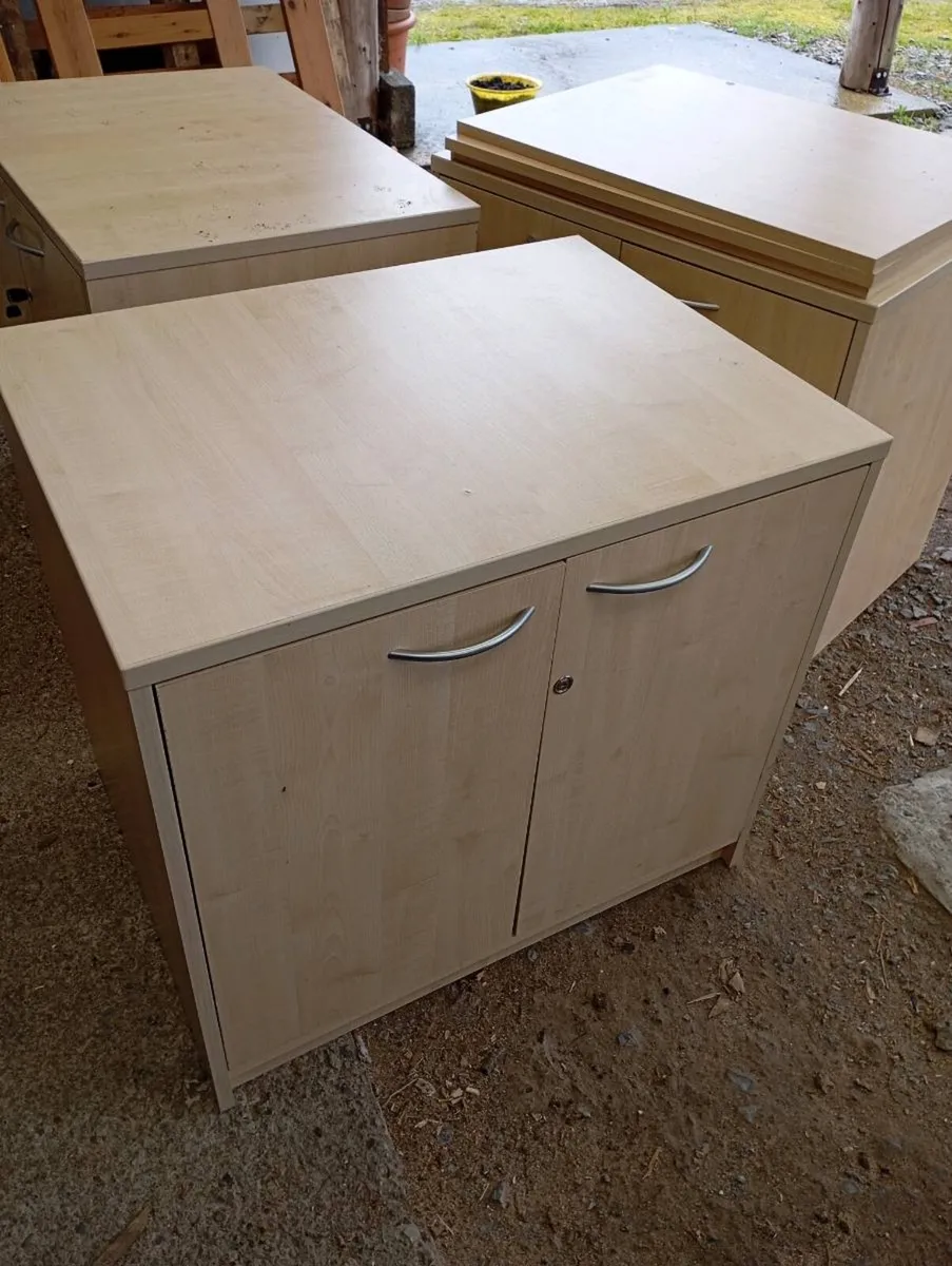 Office cabinet - Image 1