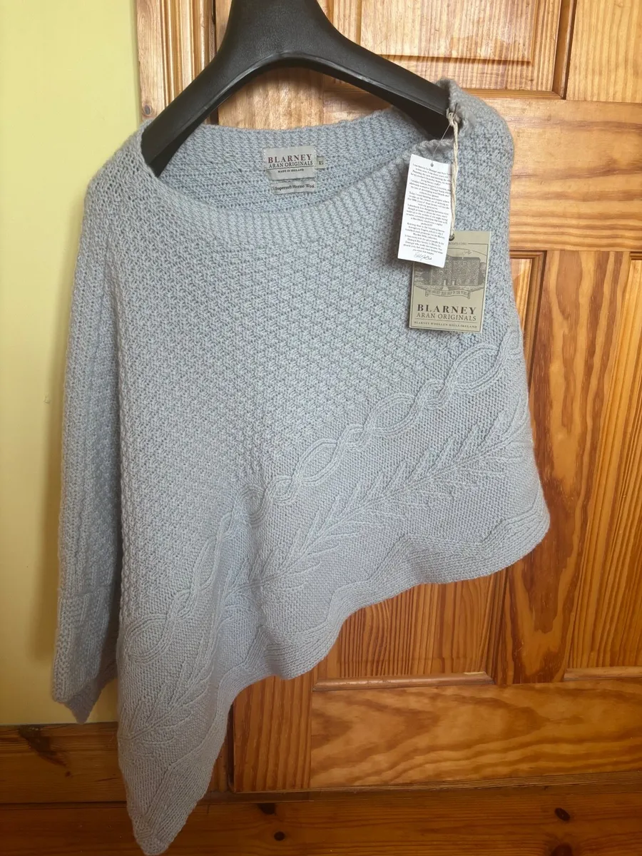 Womens clothes - Image 2