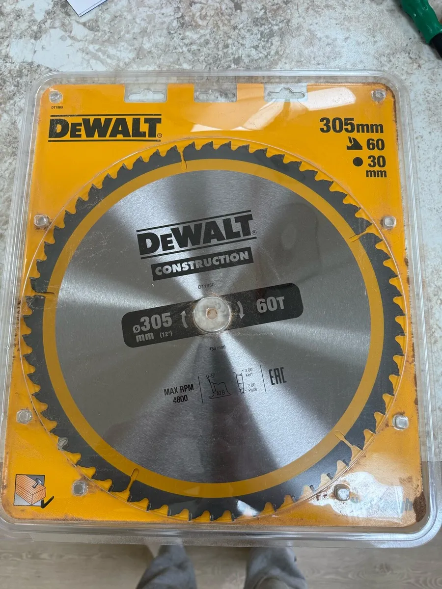305mm Dewalt Blade