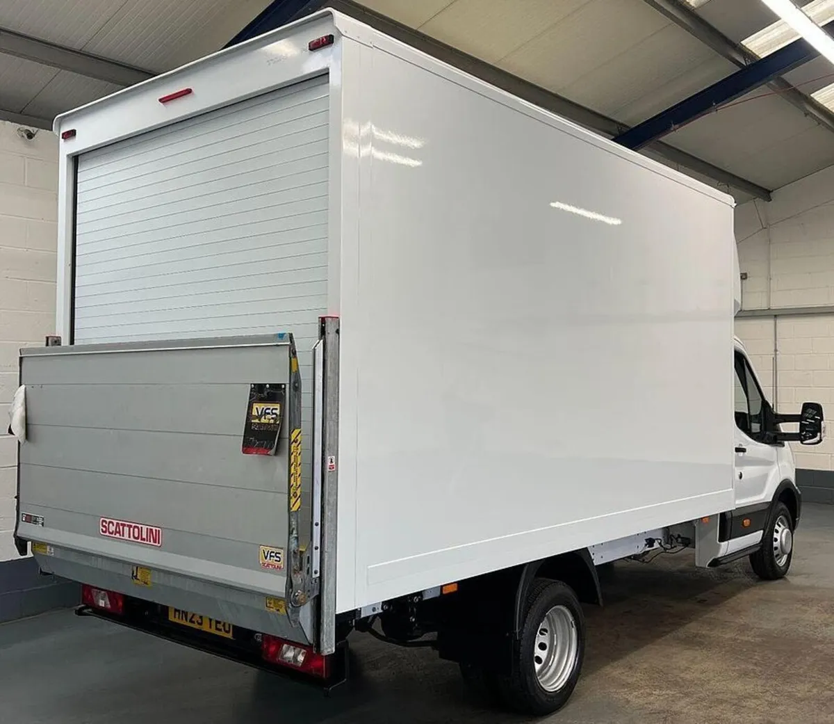 2023 Ford Transit Luton Box Van - Image 4