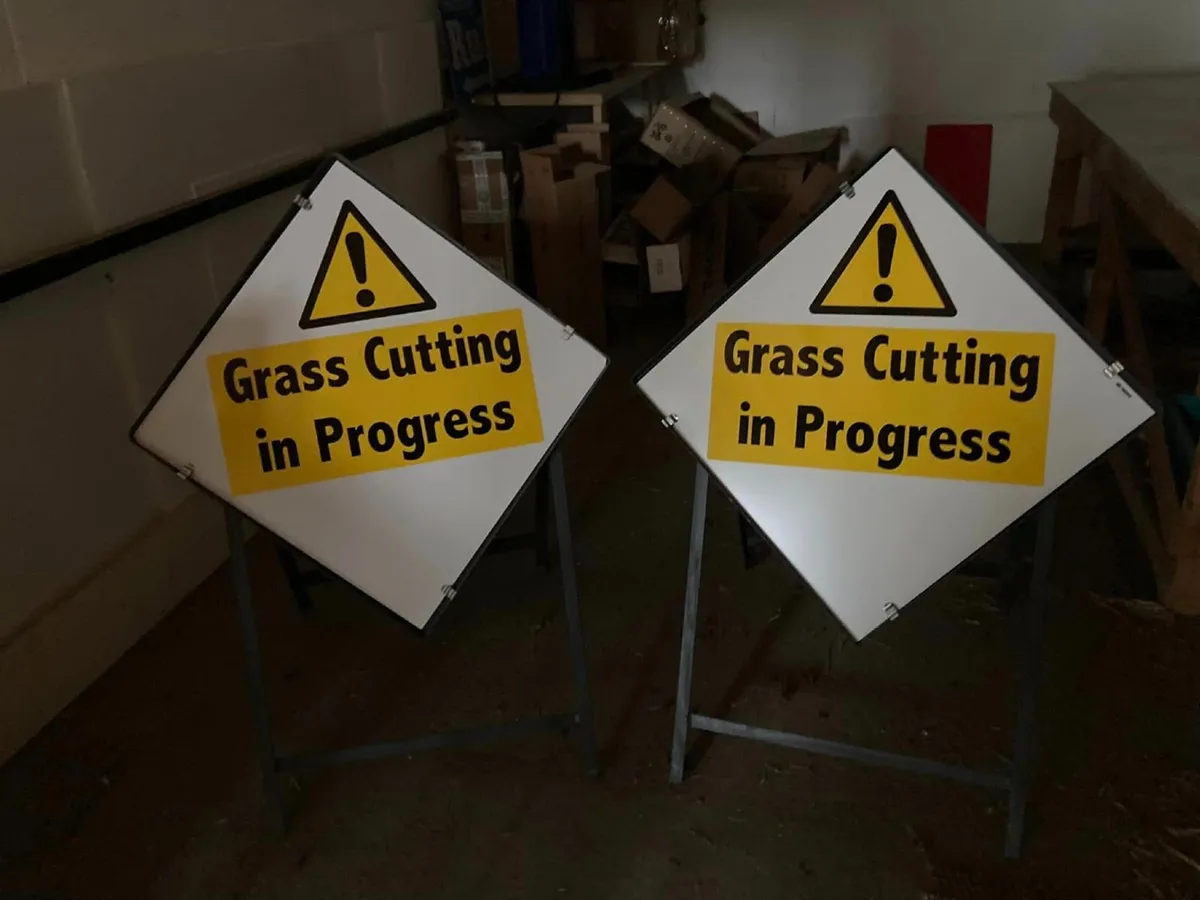 Signs, sign writing  and decals made... - Image 3