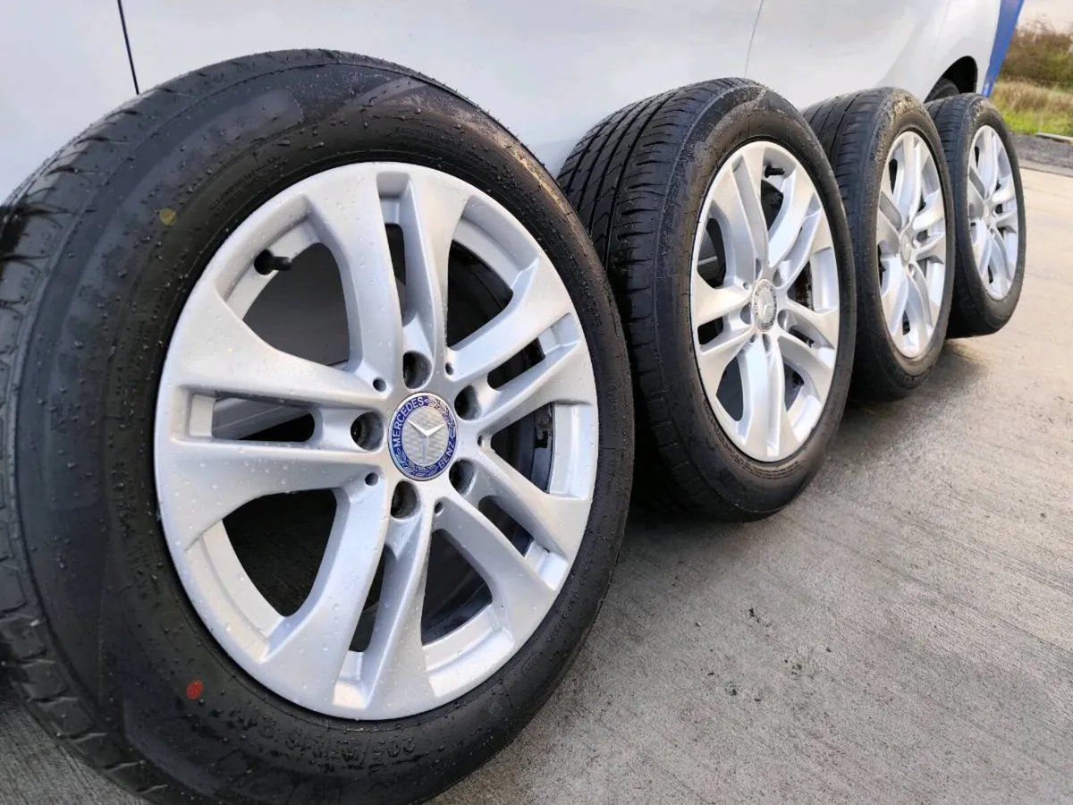 Mercedes alloy wheels - Image 1