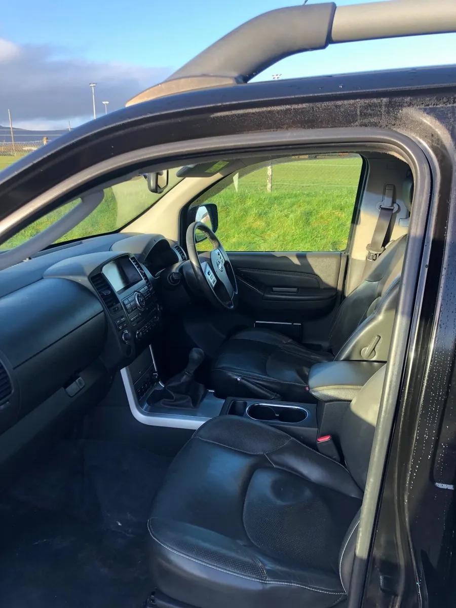 Nissan Navara 2015 2.5 DCI TEKNA - Image 4