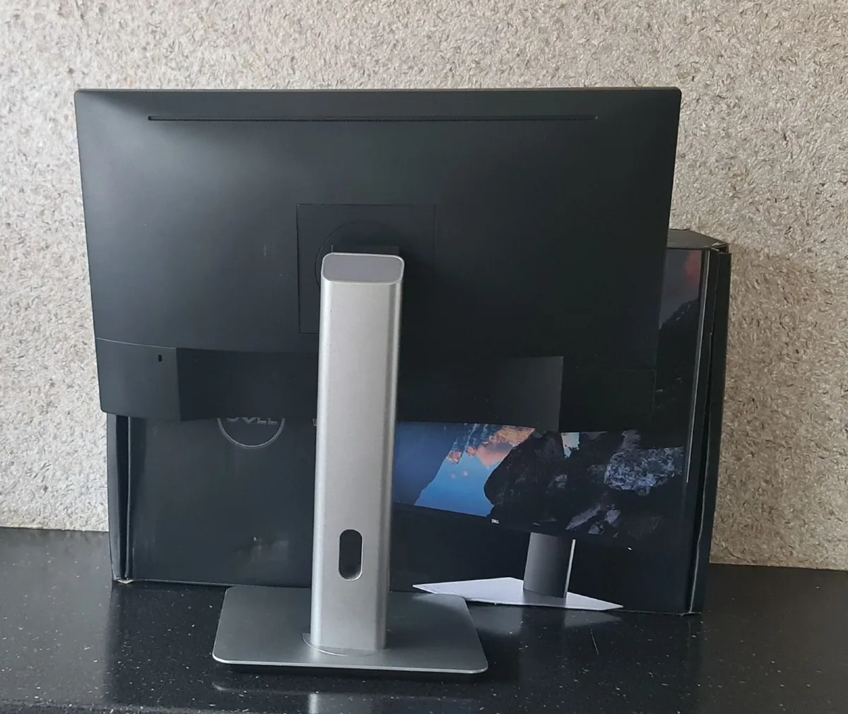 Dell 23" Full HD IPS Monitor – Ergonomic Stand - Image 2