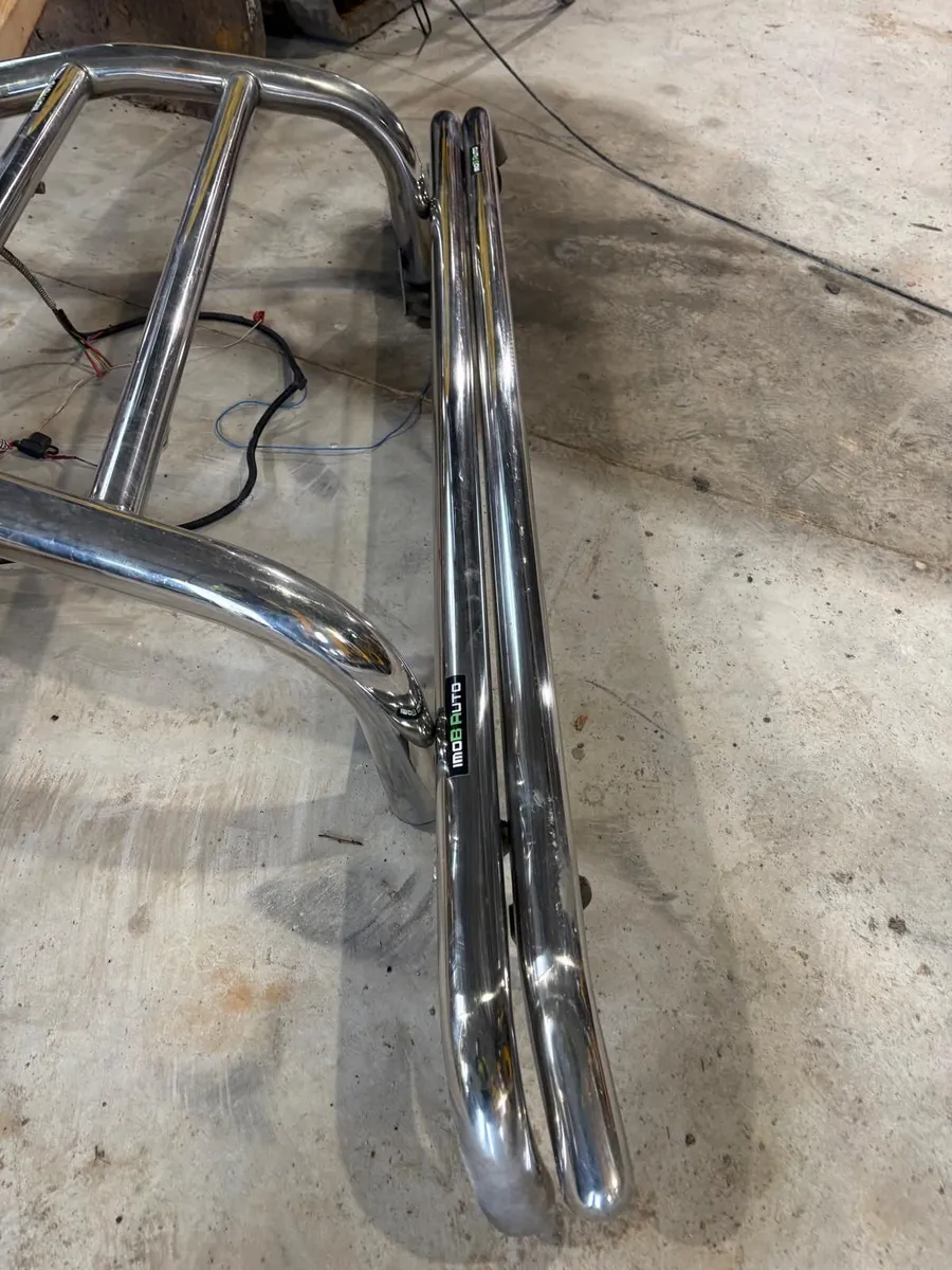 Landcruiser bull bar and sides - Image 2